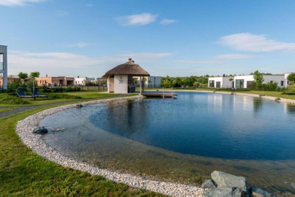 Luxus Appartement Am Golfplatz Und Therme Lutzmannsburg Zsira Exterior photo